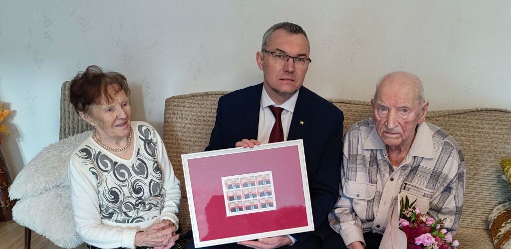 Prezes Poczty Polskiej odwiedził 102-latka, byłego Pocztowca i „Żołnierza Niezłomnego”