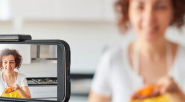 Influencer marketing_źródło_Canva