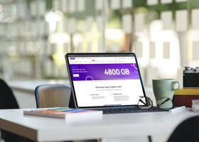 Nawet 4800 GB przez rok – nowe promocje i pakiety w ofercie Play na Kartę
