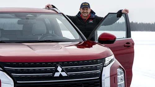 Bartłomiej Topa i subarktyczne testy układu S-AWC nowego Mitsubishi Outlander PHEV 