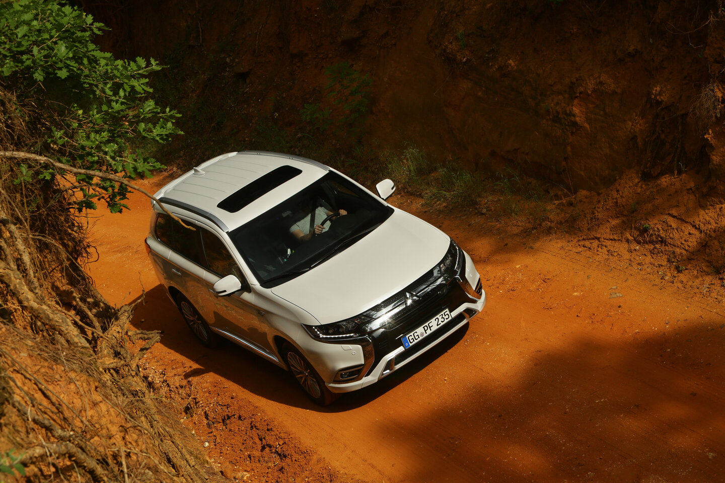 Mitsubishi Outlander PHEV w cenie benzynowego