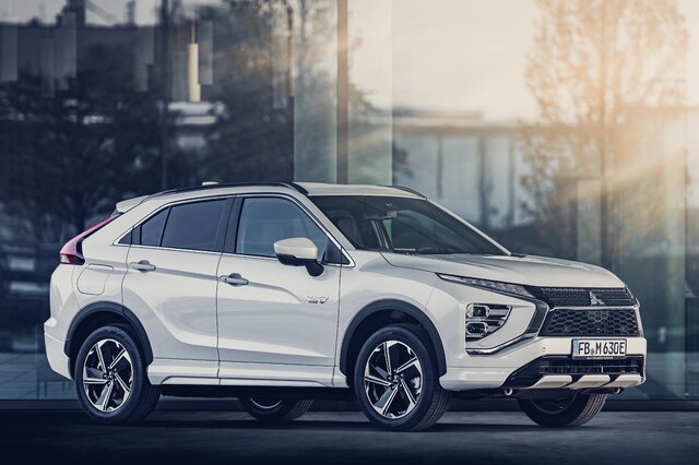 Mitsubishi cross store phev